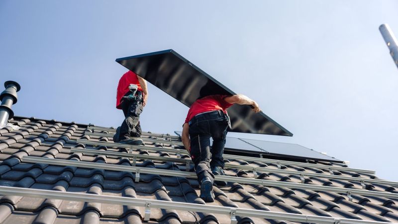 PV-Installation Mitarbeiter